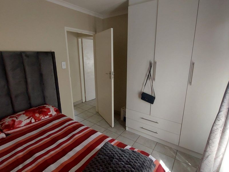 Sky City Living: 3-Bedroom Home with Modern Touches! - Photo 8