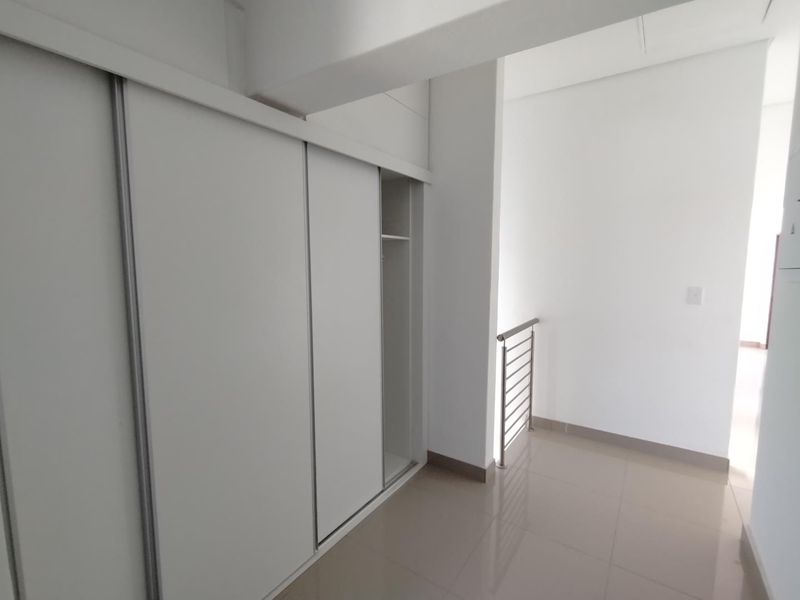 Family house with a lot of fresh air and light - Photo 10