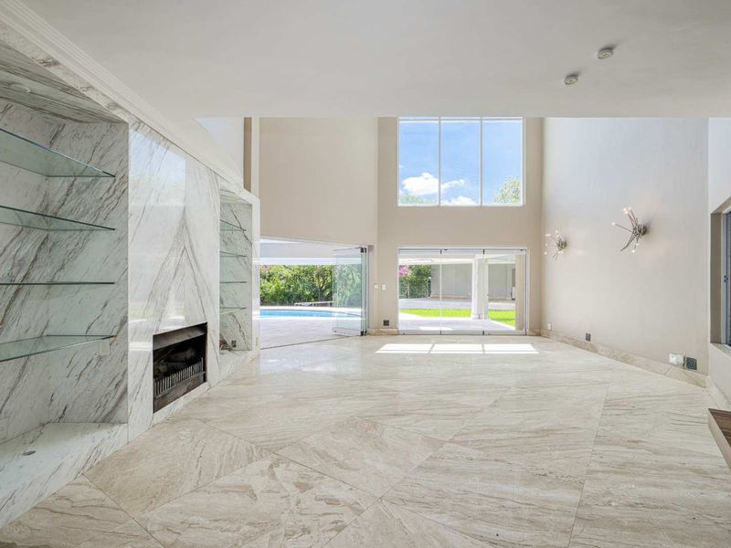 5 BEDROOM HOUSE FOR SALE IN FOURWAYS GARDENS - Photo 7