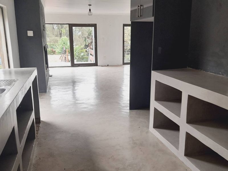 Charming Fixer-Upper with Endless Potential in Kosmos Village - Photo 3