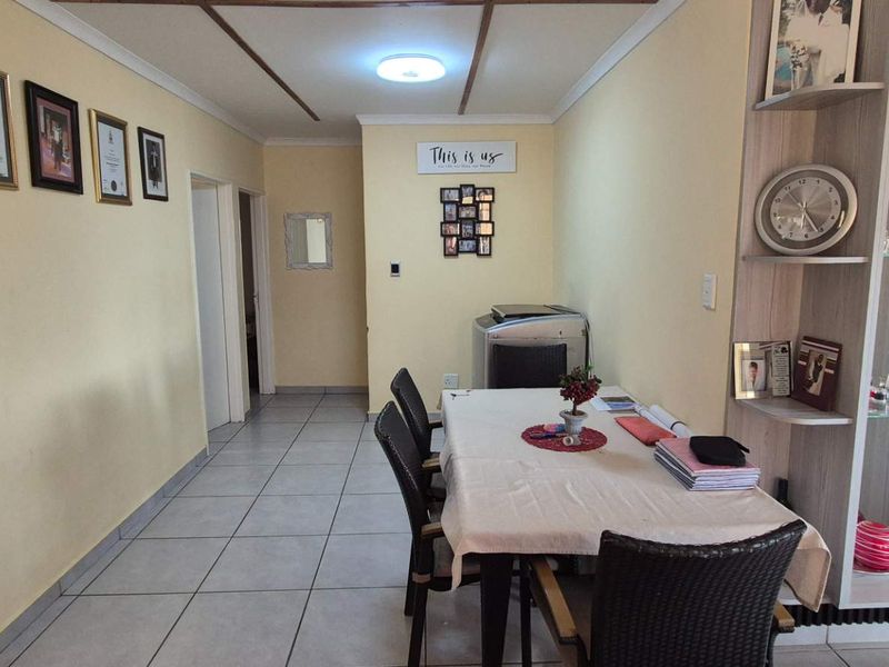 Freestanding Family Home For Sale in Okahandja Extension 8! - Photo 7