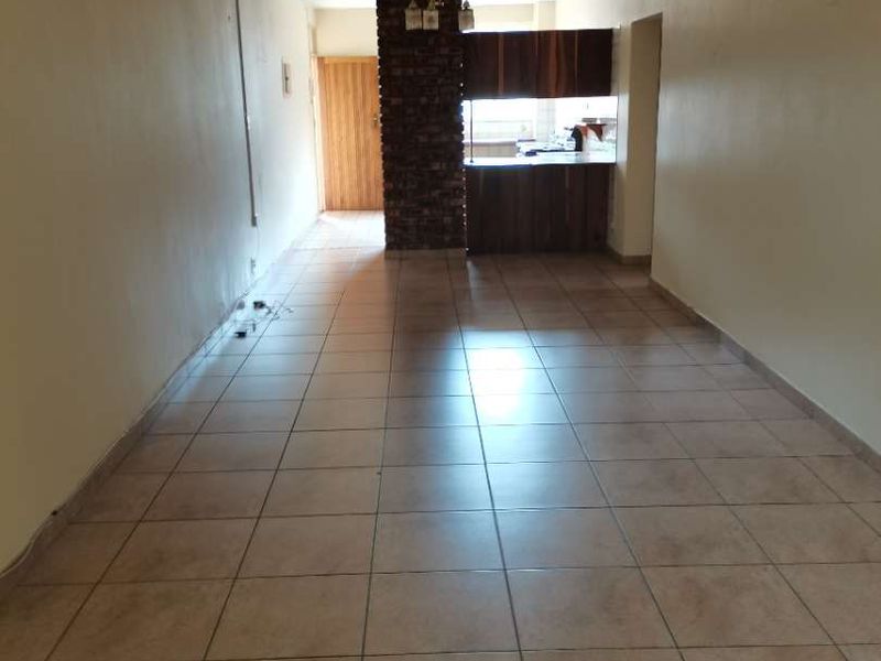 2 Bed 1 Bath Apartment for sale - Photo 7