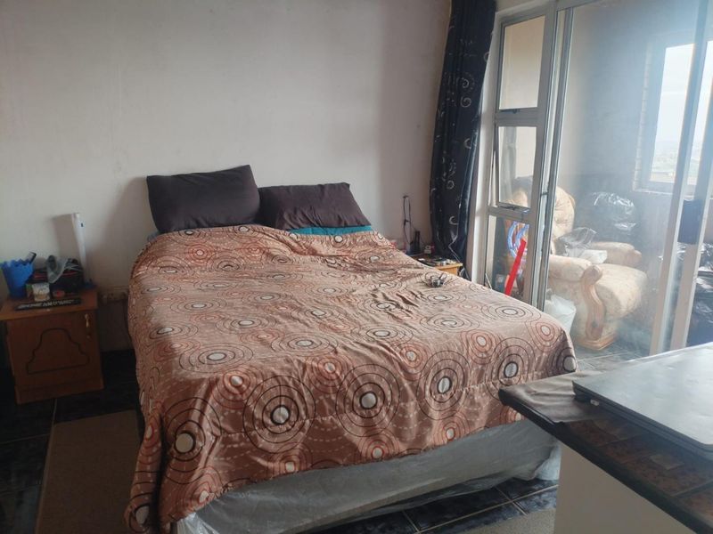 3 Bedroom House for sale in Shallcross - Photo 8