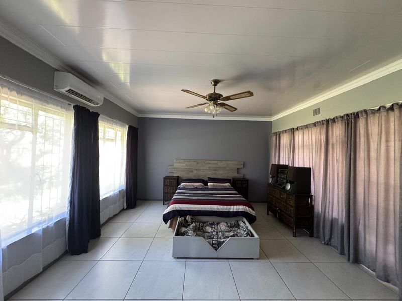 Charming Newly Renovated Home with Income-Generating Flat in Barkly West - Photo 9