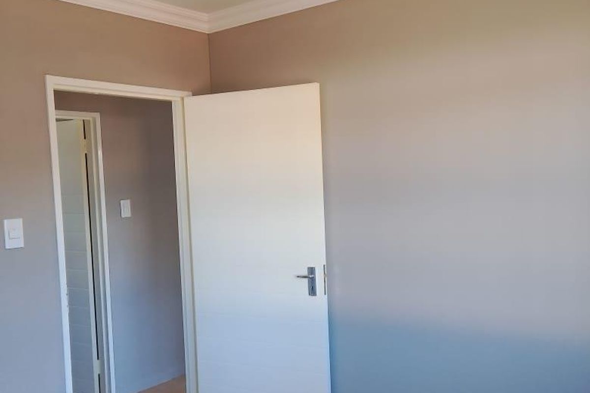 TWO BEDROOM HOUSE FOR SALE IN DAWN PARK EXT 49 - Photo 4