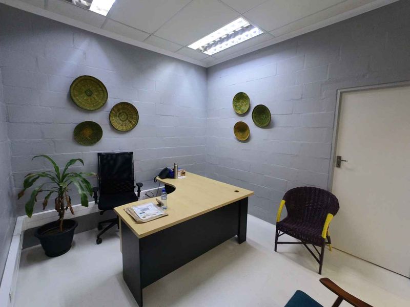 Secure Office Space To Let near Century City - Photo 10