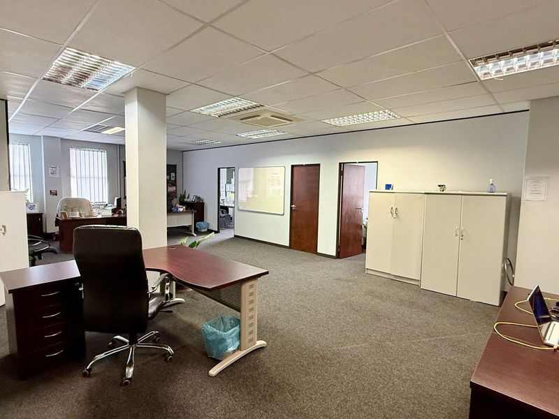 Secure Income-Generating Office Property | Victoria Country Club Estate - Photo 7