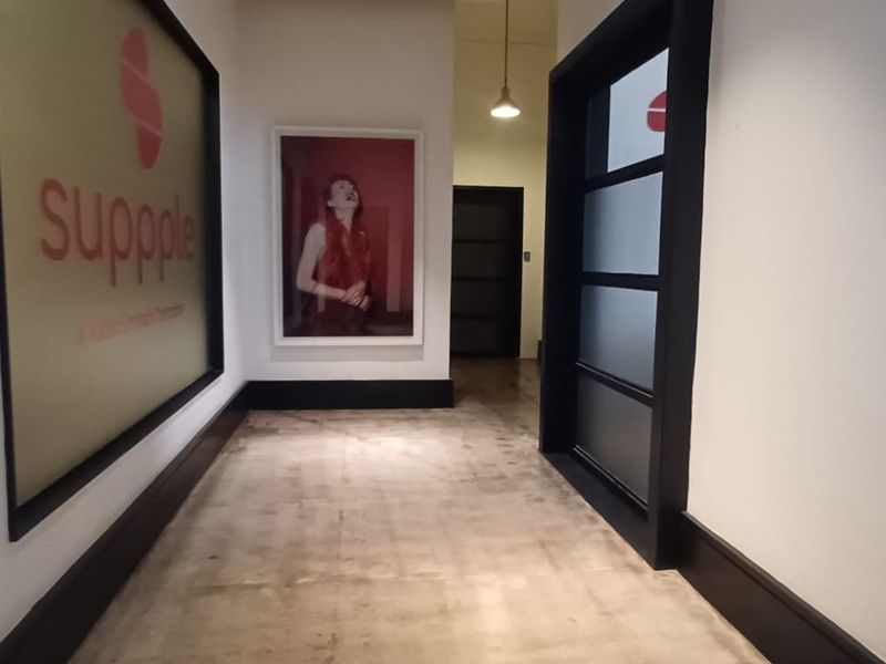 Prime location:  office to let - Photo 3