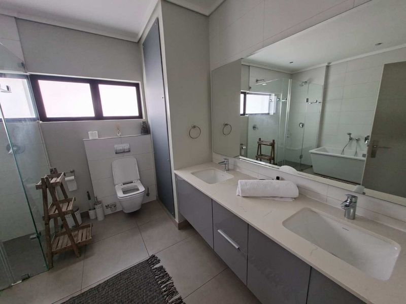 EXCLUSIVE MIDSTREAM ESTATE LIVING – SECURE, SOPHISTICATED & CONVENIENT - Photo 7
