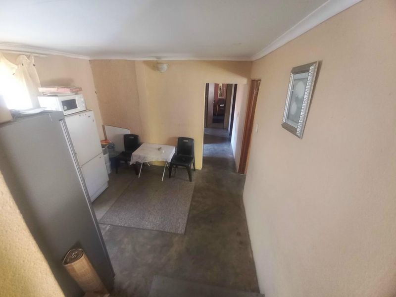 Three bedroom house for sale in Mabopane Morula view - Photo 8