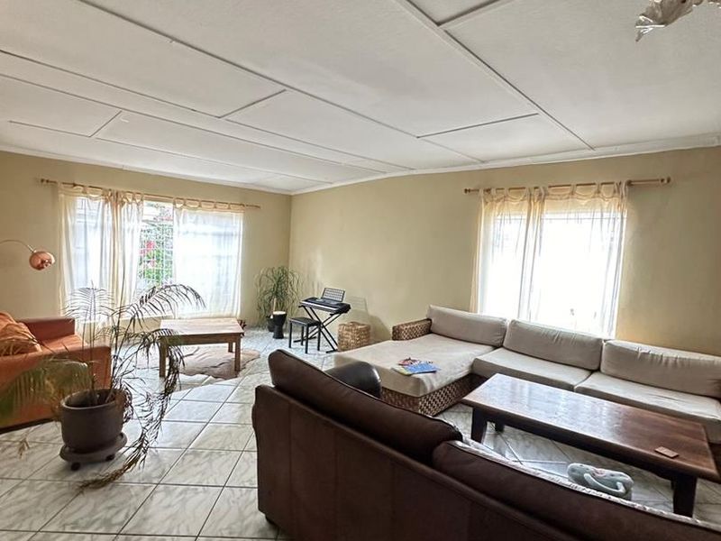 3 Bedroom House to Rent - Photo 5