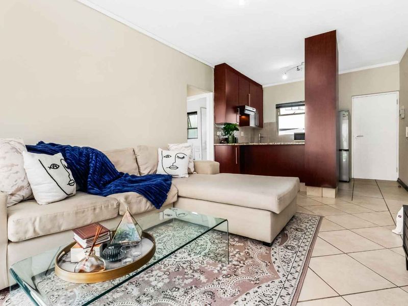 IDEAL LOCK-UP AND GO GROUND FLOOR UNIT IN SOUGHT AFTER TINZA LIFESTYLE ESTATE - Photo 3