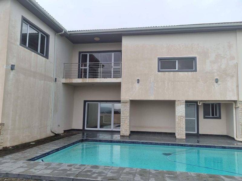 Exclusive Residence! - Photo 3