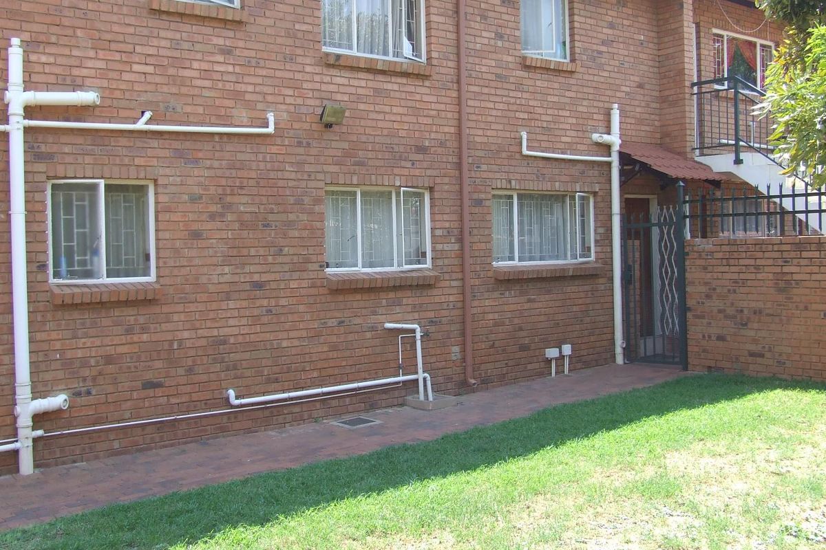 2 BEDROOM FLAT TO RENT IN DOORNPOORT - Photo 3