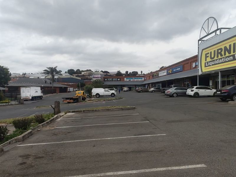 Discover the perfect retail space to bring your vision to life - Photo 5