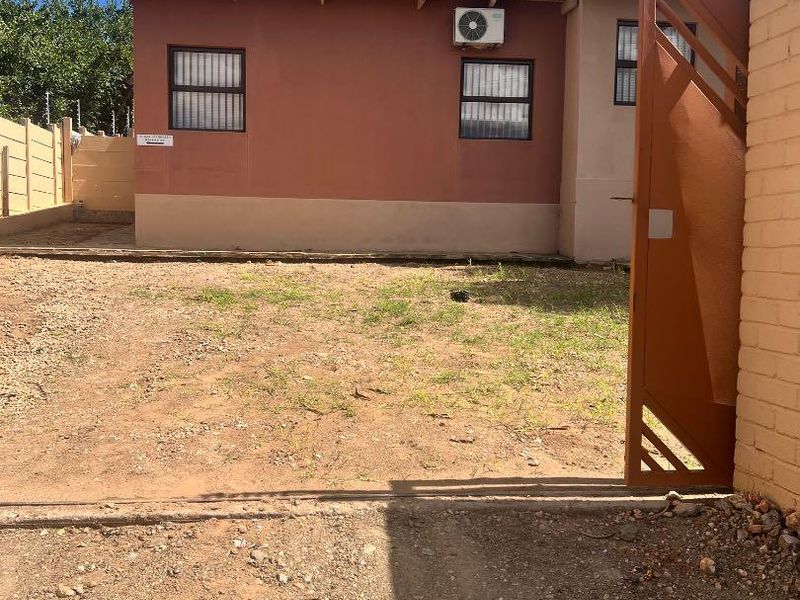 COMMERCIAL OFFICE SPACE TO LET – WINDHOEK NORTH - Photo 2