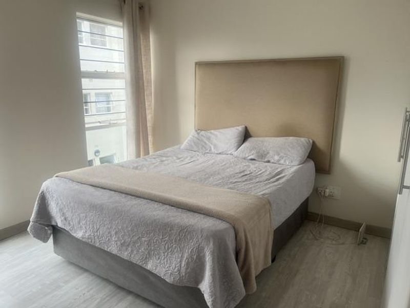 Two Bedrooms, One Bathroom In Ferndale, Randburg - Photo 6