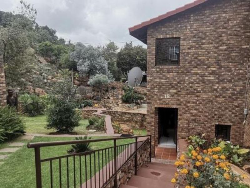 2 Bedroom Townhouse for Sale in Ridgeway - Photo 4