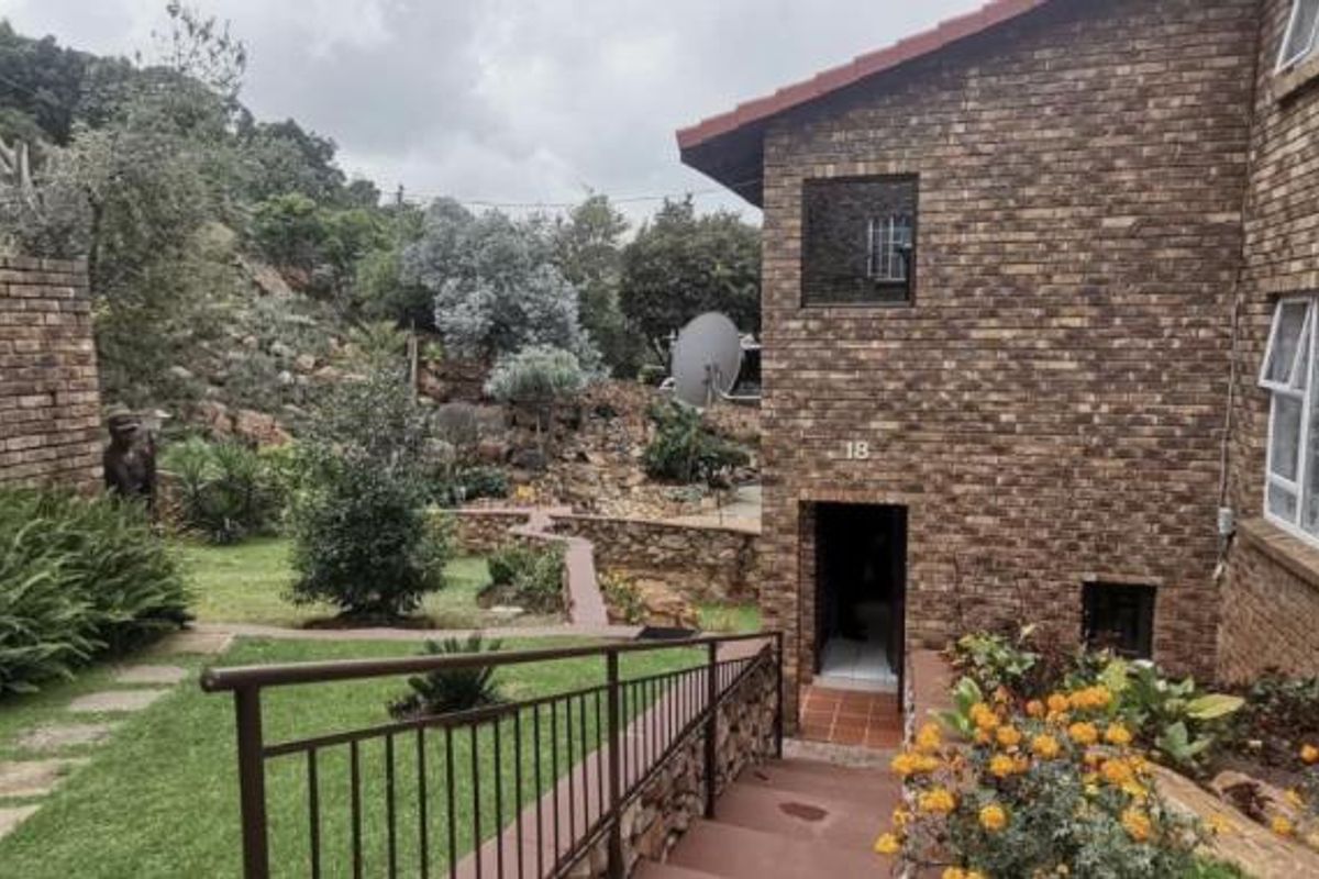 2 Bedroom Townhouse for Sale in Ridgeway - Photo 4