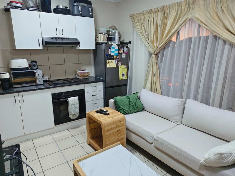 One-bedroom apartment to rent in Viking Villas - Photo 3