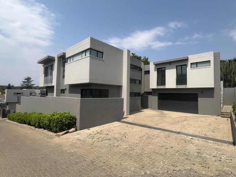 A Unique Opportunity to Shape Your Own Statement of Modern Luxury in Bryanston East - Photo 2