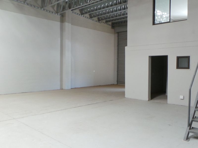 Industrial Warehouse reg in CC close to Weighbridge and Dunes Mall - Photo 2