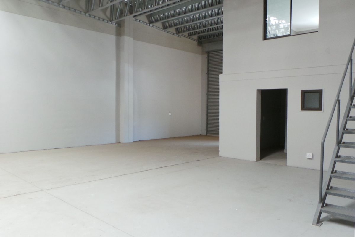 Industrial Warehouse reg in CC close to Weighbridge and Dunes Mall - Photo 2