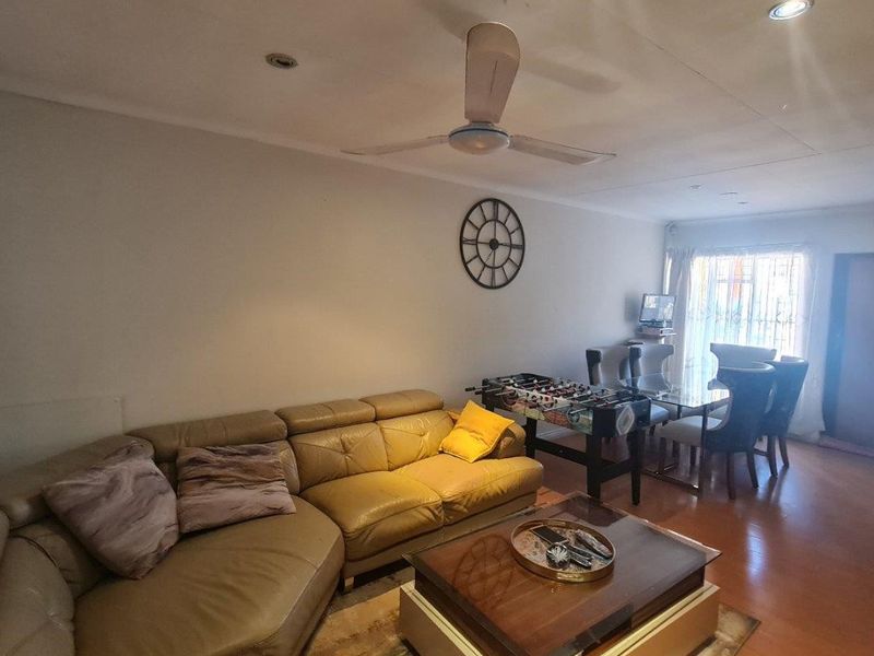 EXCLUSIVE MANDATE Lock up and go secure Duet. - Photo 2