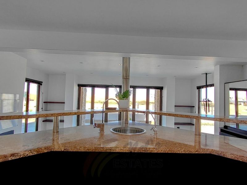 Exceptional Home For Sale in Riverside, Kramersdorf, Swakopmund - Photo 5