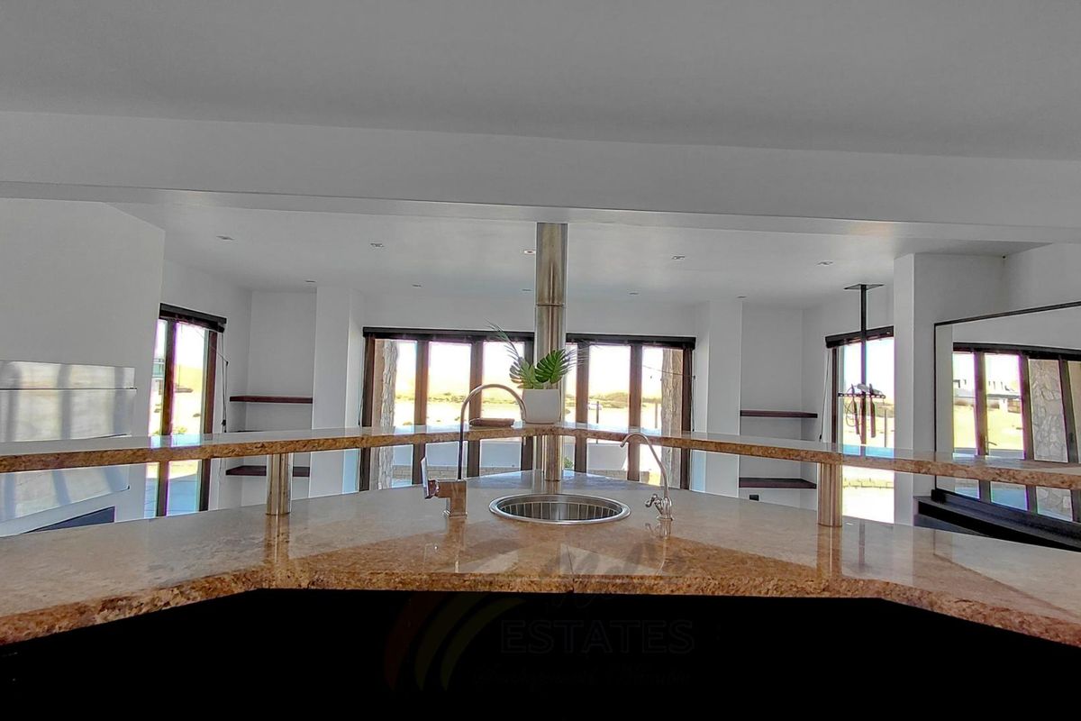 Exceptional Home For Sale in Riverside, Kramersdorf, Swakopmund - Photo 5