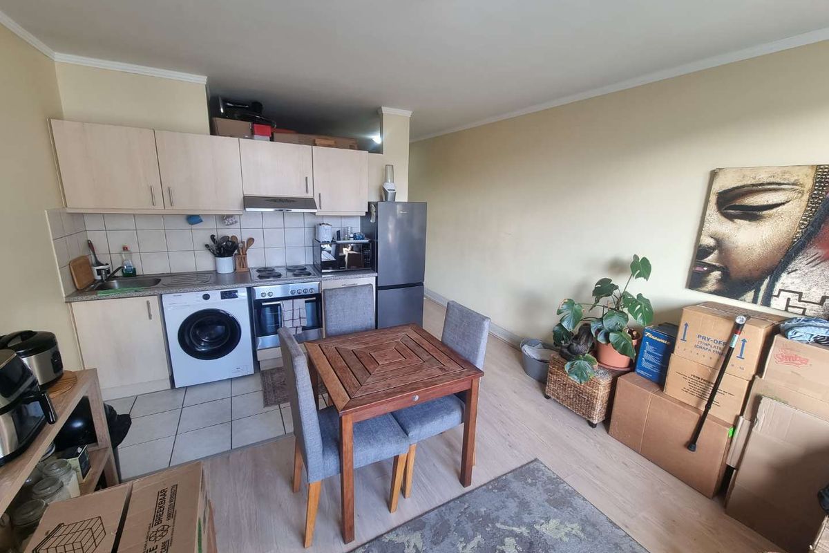 Unfurnished 1-Bedroom Apartment To Rent in Cape Town City Centre - Photo 3