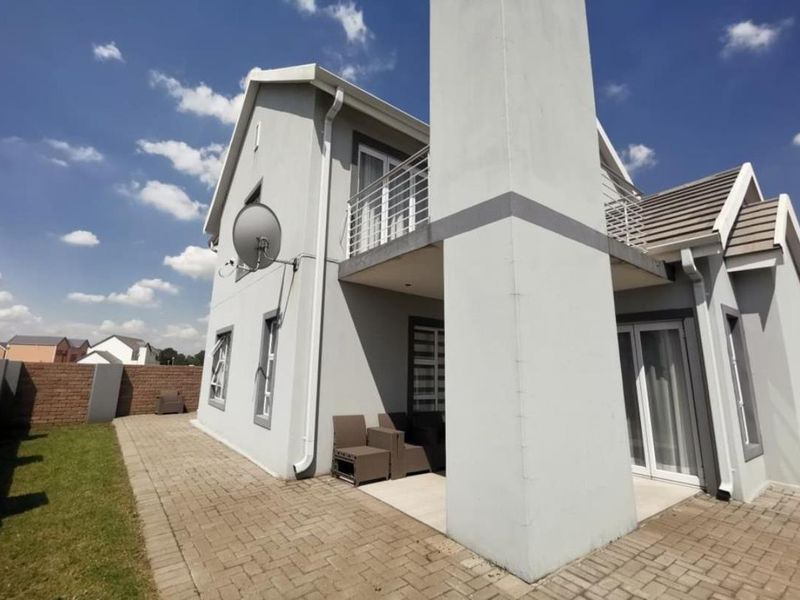 3 Bedroom House For Sale in Riverspray Lifestyle Estate - Photo 3