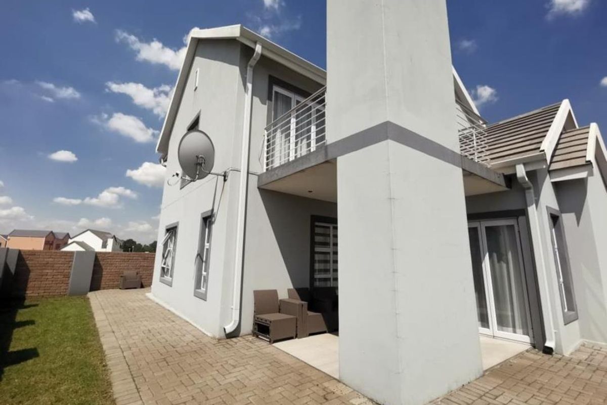 3 Bedroom House For Sale in Riverspray Lifestyle Estate - Photo 3