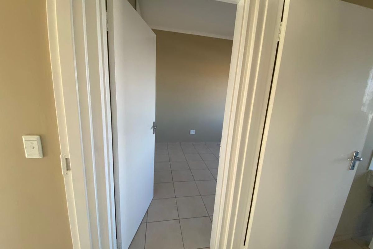 Neat Flat for Sale - Photo 3