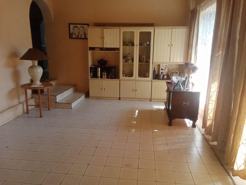 FOR SALE: Prime Investment Opportunity in Westdene, Johannesburg - Photo 2