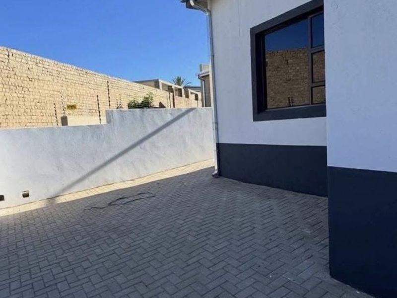 Three Bedroom Brand new house for sale In Khomasdal - Photo 2