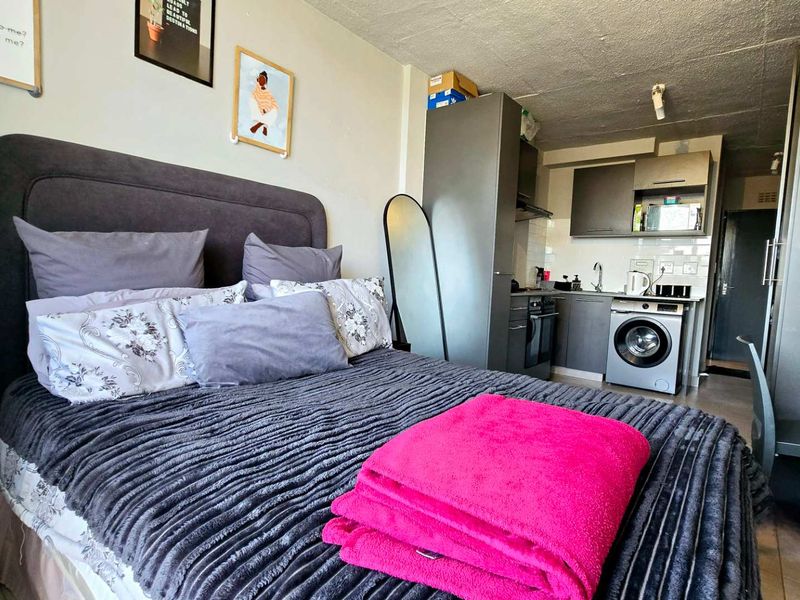 Modern Studio Apartment with Premium Lifestyle Amenities - Photo 6
