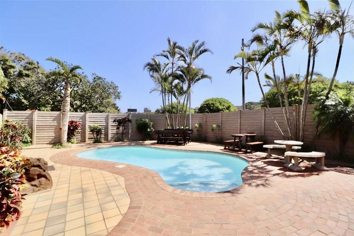 Hendra Estates - Pet Friendly 3 Bedroom Townhouse for Sale!! - Photo 2