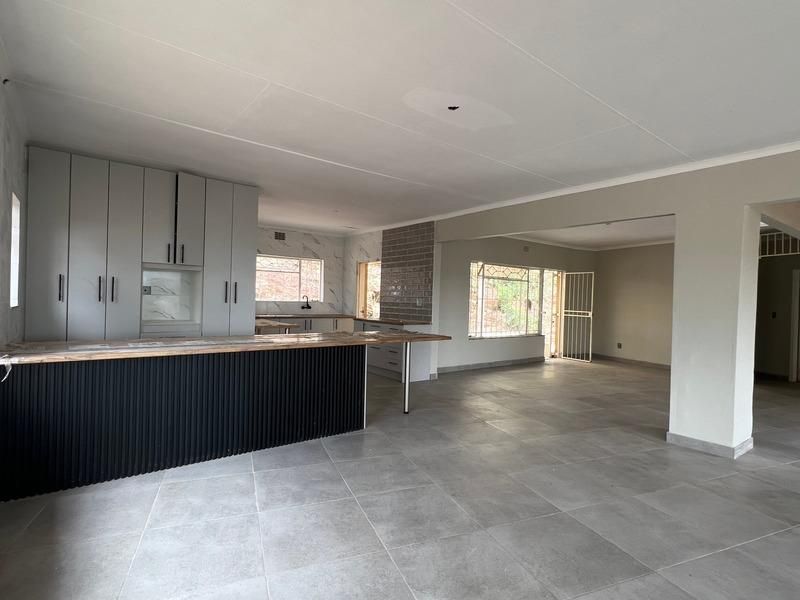 Panoramic Views , Newly Renovated from Scratch Family Home. - Photo 9