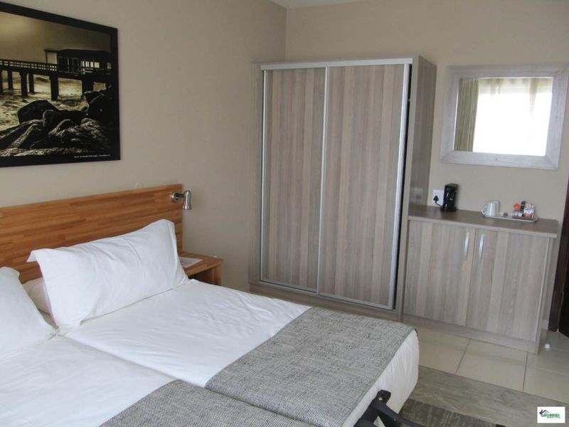 28 bedrooms Hotel central situated in Swakopmund Central - Photo 4