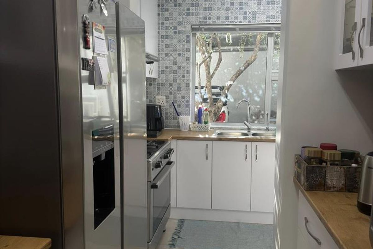 3 Bedroom Townhouse for sale in Klein Windhoek - Photo 5