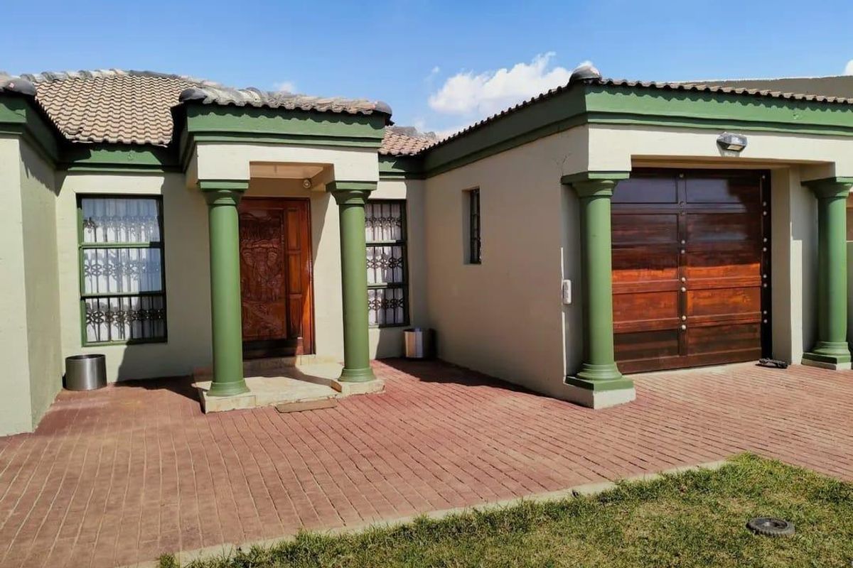 Charming 3 bedrooms house for sale in Soshanguve South - Photo 4