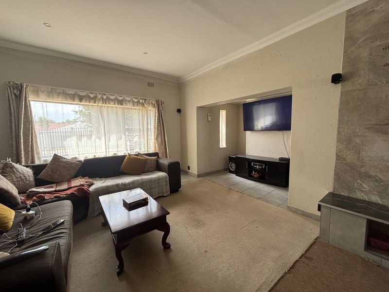 3 Bedroom House for sale in The Hill - Photo 9