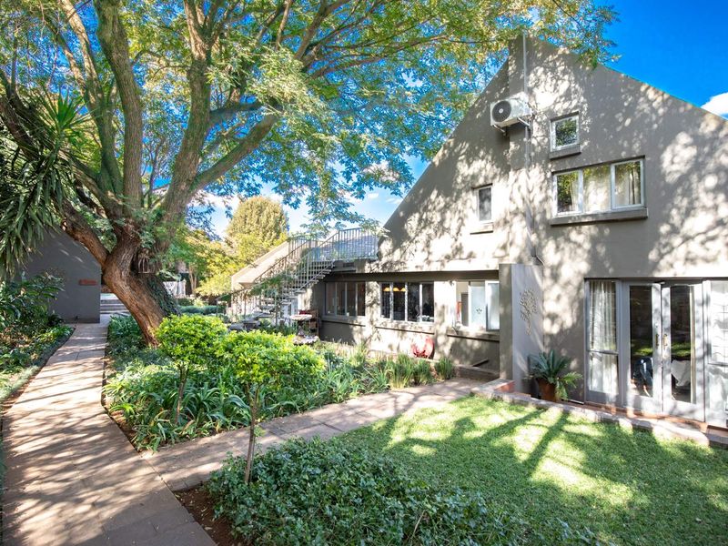 Elegant and Profitable 13 bedroom Guest House for Sale - Photo 7