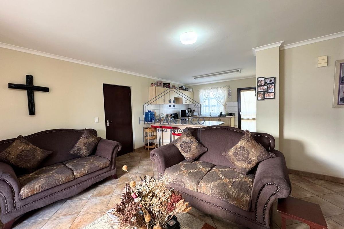Modern ground floor townhouse near Lagoon and town center - Photo 3