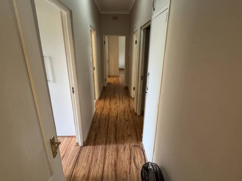 Large Home with flatlets for sale in a boomed off street - Photo 8