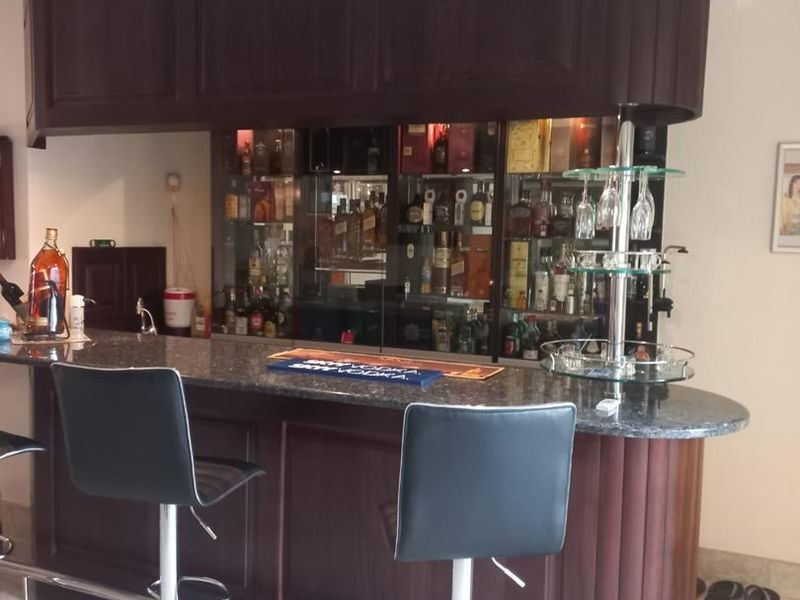 SPASCIOUS DUPLEX - Photo 6