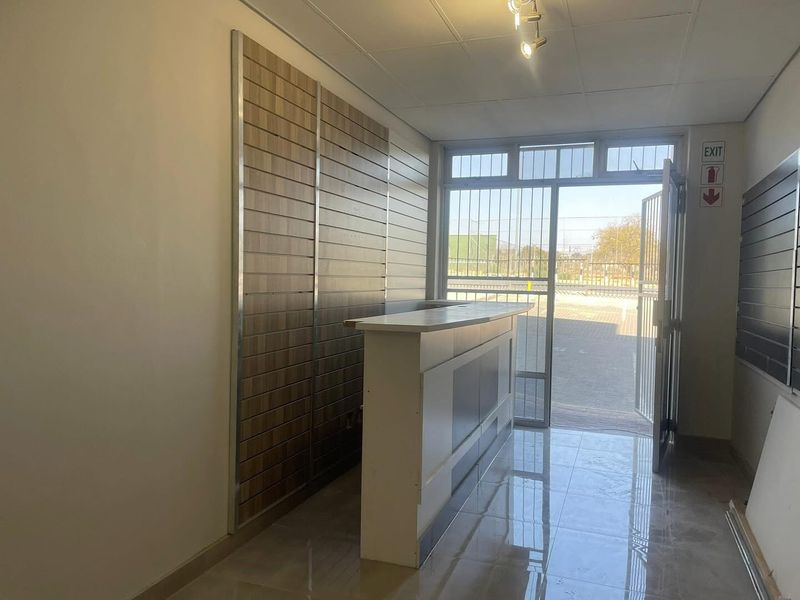 OFFICE SPACE TO LET MAERUA PARK - Photo 4