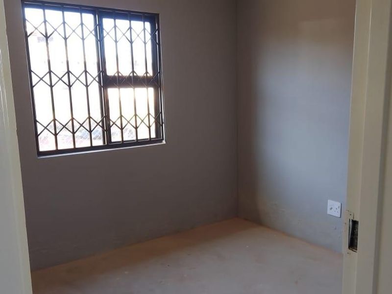 TWO BEDROOM HOUSE FOR SALE IN DAWN PARK EXT 49 - Photo 3