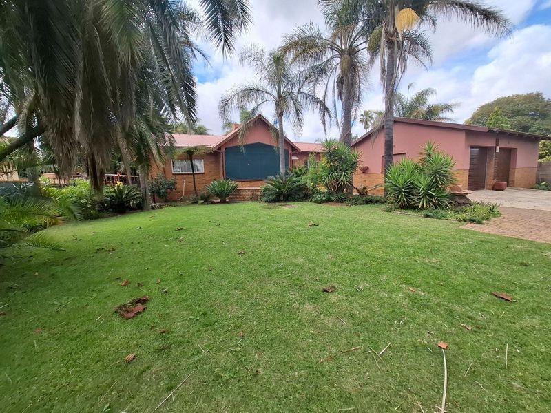 Packed with potential - priced to sell fast! - Photo 2
